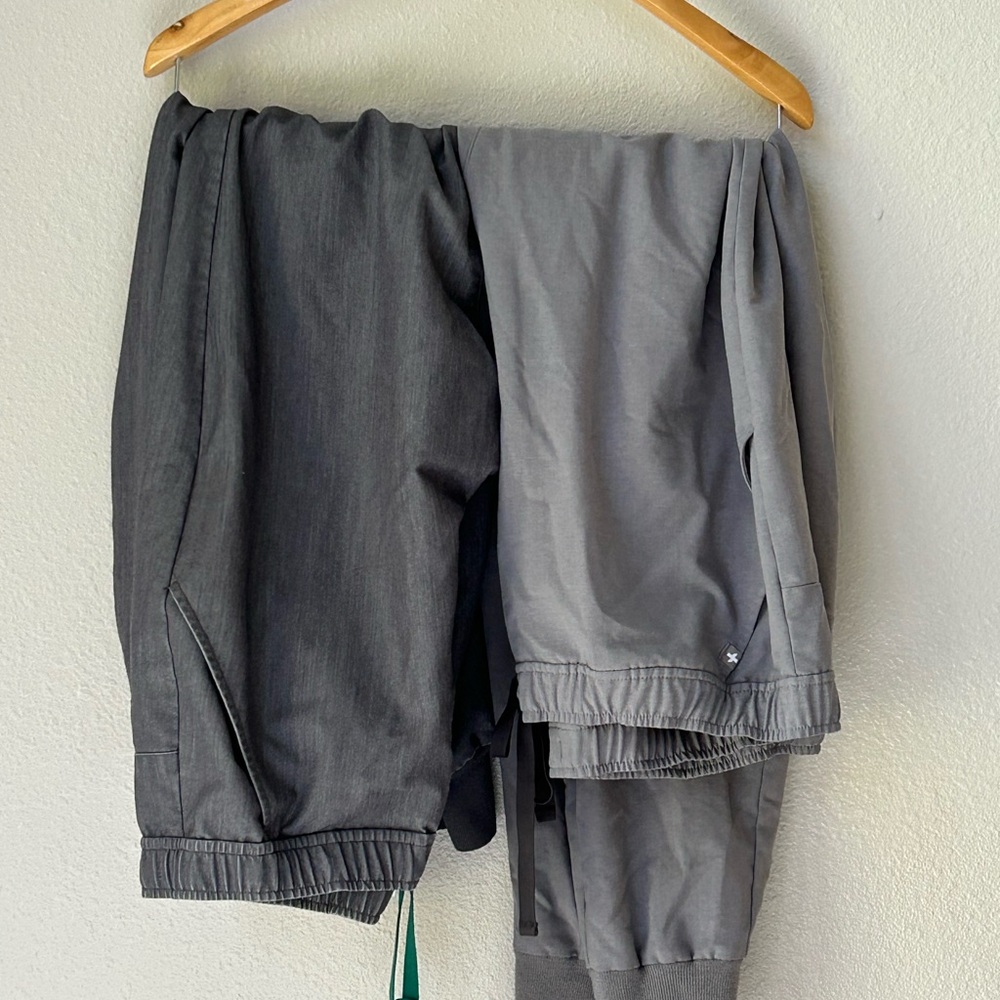 *FIGS VALUE BUNDLE* 2 Sets: Technical Collection Pant/Shirt + 1 Shirt (Size XL)